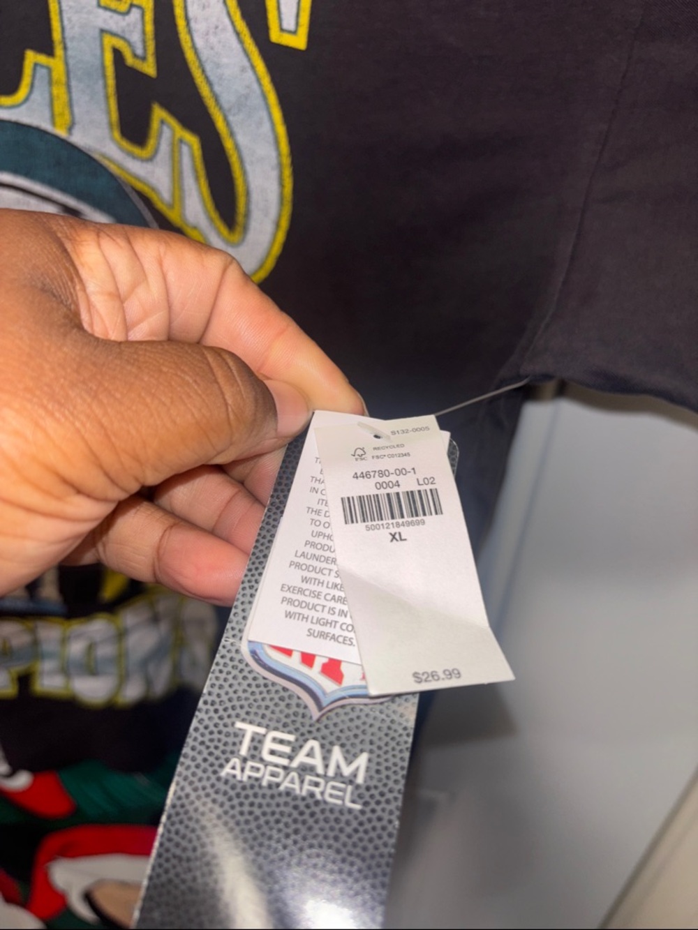 Team Apparel Black Philadelphia Eagles 2017 Champions Graphic Tee - Picture 5 of 8
